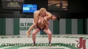 ”Adrianna Luna & Dee Williams Clash in an Epic Grappling Showdown”