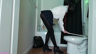 Momo Yaoyorozu Peeing [Voyeur] Sage Eldritch