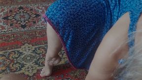 Selena's Close up Feet Posing and Blowjob Swallow