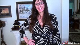 USAWIVES Selection of Horny American Moms Rose and Jade Goes Seductive