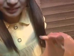 Mega Japanese spaniel vagrant and the 140cm rota daughter who found it in the slums of world homeless person