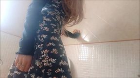 Come on My Beautiful Stepmother in the Bathroom