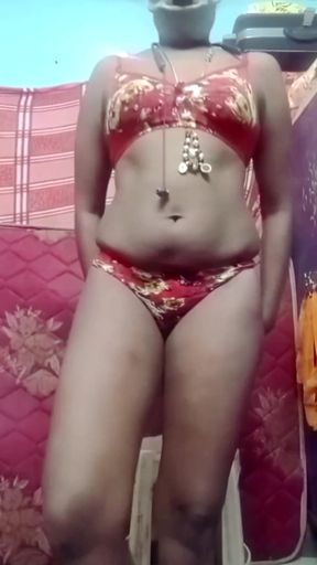 Desi Indian Tamil Wife Renu Nude Live Call Vibrator Tease Boobs Pussy Big Ass Spread Hot Voice! Renuraj