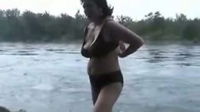 Mature wife of mine exposes her big natural tits specially for you