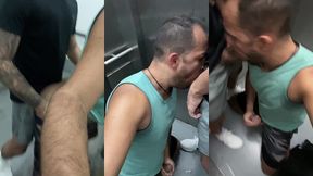 das escadas ao elevador, machos com muito tesao fazendo sexo as escondidas.