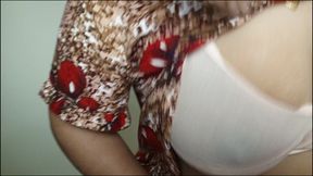 Real married couple homemade Indian sex Desi wife&#039;s milk pressing.