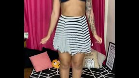 DESAFIO DE BATER PALMA COM O BUMBUM - Morena Sapeca Batendo Palmas com o Rab&atilde_o - HOT Latina Big Ass TWERK | COMPLETO NO RED