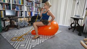 Whitney Blows and Rides a Q24 (MP4 - 720p)