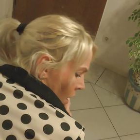 Blonde neighbor gets fucked fast and horny !!