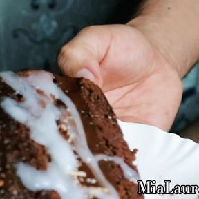 Hungry! I Want You to Cum in My Food. the Best Cake.