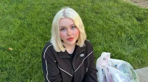 Hot blonde amateur wants to get fucked and creampied