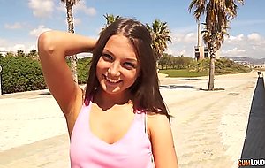 Brunette Russian Foxy Di gets a Faceful