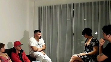 ORGIA TERAPIA FAMILIAR DE SEXO , PERO A MI HERMANASTRA NO SE LE QUITA LO PUTA CON NADA