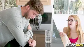 Tia Cyrus - Fucks Her Roommates Boyfriend