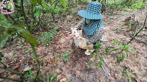 Skinny Thai babe pees and shows her pink pussy in the forest