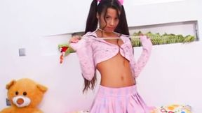”Little Lupe masturbates in sexy solo session”