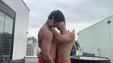DEI EM CIMA DO MEU CUNHADO ATÉ ELE NÃO AGUENTAR E ME FUDER. - PARTE II