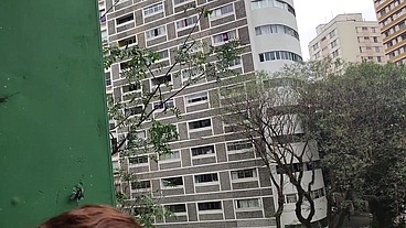 Festa aniversário se transforma surreal sendo fudida a bunda pelo irmão do seu namorado