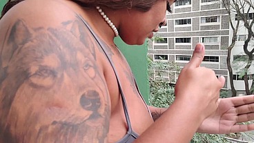 Festa aniversário se transforma surreal sendo fudida a bunda pelo irmão do seu namorado