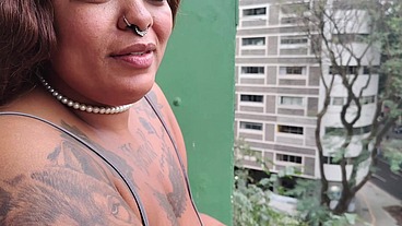 Festa aniversário se transforma surreal sendo fudida a bunda pelo irmão do seu namorado