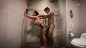 Busty having amateur sex while taking a bath (Homemade sex)