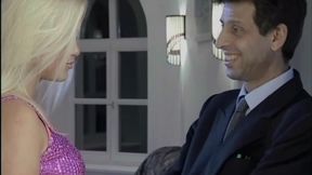 Sandy Style: a Photoshoot with Riccardo Schicci Before Getting Her Ass Drilled in the Bathroom.
