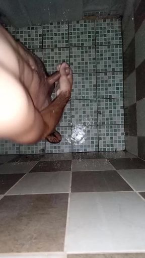 Boy Shaves His Balls and Masturbates