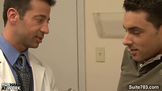 Jeremy & Sean Take Office Suite to the Next Level: Anal, Big Cock & Jizz!