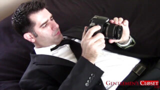 Dude jerks off and teases with his bare feet