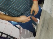Llegué a la casa con muchas ganas de recibir una mamada con ropa puesta y se coman mi semen