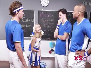 Football team trains small aspiring cheerleader - Emma Rosie, Josh Rivers, Gunnar Bishop, Neptune