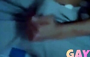 asian boy big cock wanking at night (1'52'')