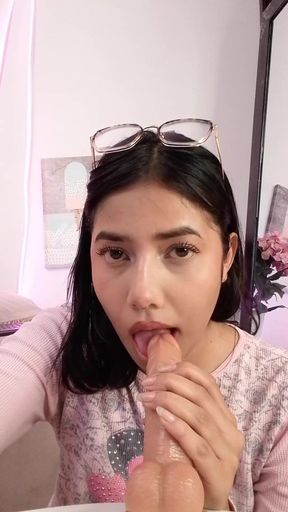 I Suck Your Penis and I Am a Latina Who Loves Having Milk Left in Her Mouth