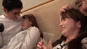 Shinjuku: Picking up Troubled Married Women From the Provinces in Front of the Huge Bus Terminal - 10-1