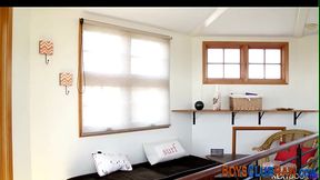 Blonde stud riding amateurs cock