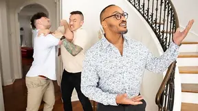 Dillon Diaz eats cum to sell the property faster