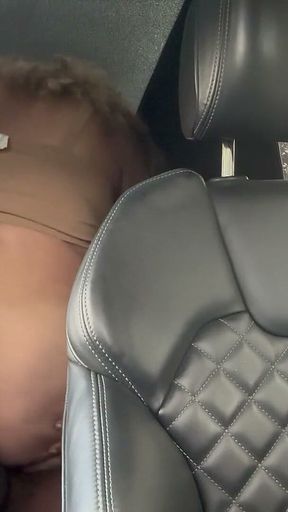 Latina Gives Coworker Quicky on Break