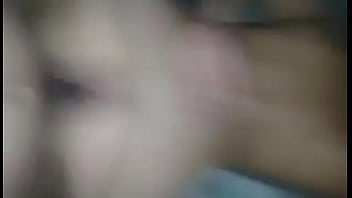 Cojiendo rico el culo de su esposa