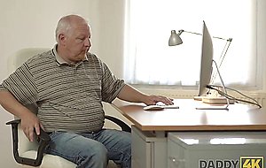 Daddy4k. young hottie well penetrated by skillful daddy in bedroom