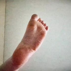 A Feet Vid I Sent to My 1st Boyfriend