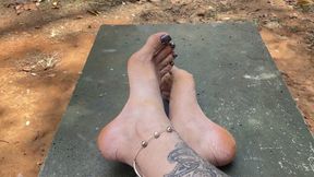 displaying their feet in public