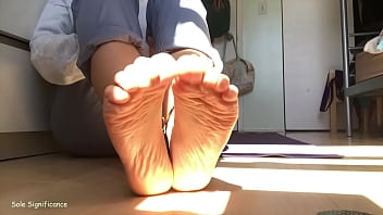 Dancer&#039_s Wrinkled Soles