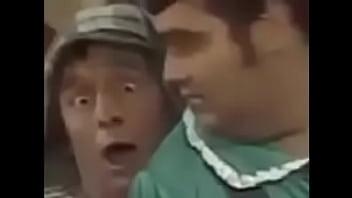 Kiko sendo massacrado pela rola imensa do Chaves