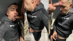 chupando a pica do favelado no banheiro da comunidade.