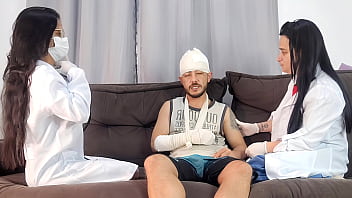 Sortudo tem duas Enfermeiras que faz um tratamento diferente