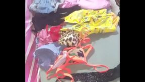 Toda mi ropita de nena y consoladores