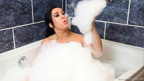 Horny Brunette Gives Hot Jerk Off Instructions While Playing In The Bath