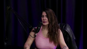 SENTE MUITO PRAZ3R QUANDO CHUPAM SEUS P&Eacute_S - BRUNA FERRAZ (MOAI TV)