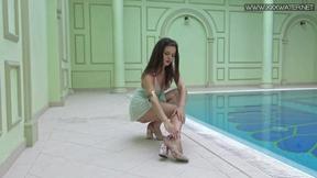 ”Lizi Vogue wearing sexy hot dress by the pool”