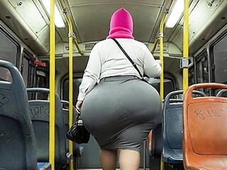 "Masked Secretary big beautiful woman Gets Booty Crammed on Crowded Public Bus"